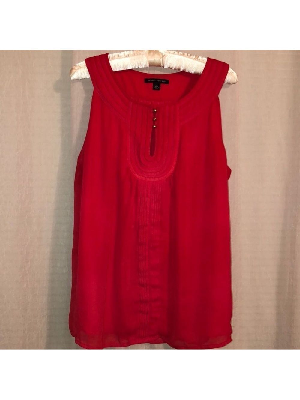Banana Republic 14 Gorgeous Vibrant Red Sleeveless Blouse